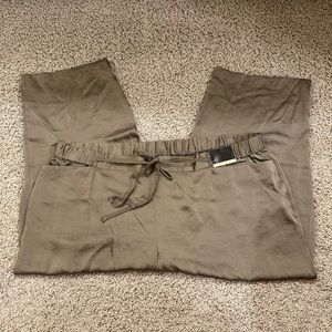 LANE BRYANT size 22 Olive Green Drawstring Elastic Waist Capri Pants NEW $49